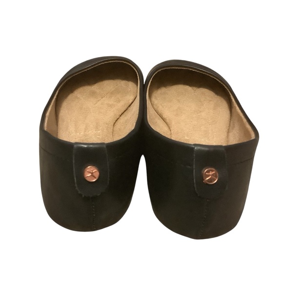 Danskin Poise Black Vegan Faux Leather Slip-On Ballet Flats/ Size 5.5 - Picture 5 of 11